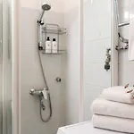 One-bedroom With A Serene Courtyard * הלסינקי
